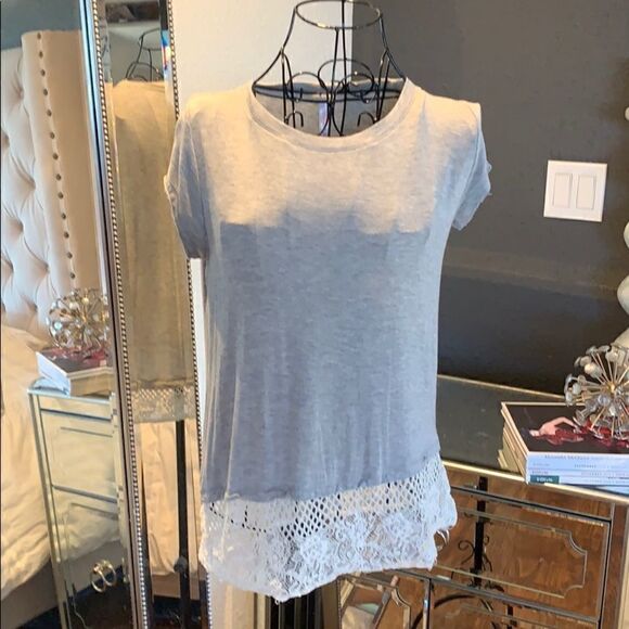 Xhilaration Grey Tee with lace detail | size XS - Picture 3 of 8